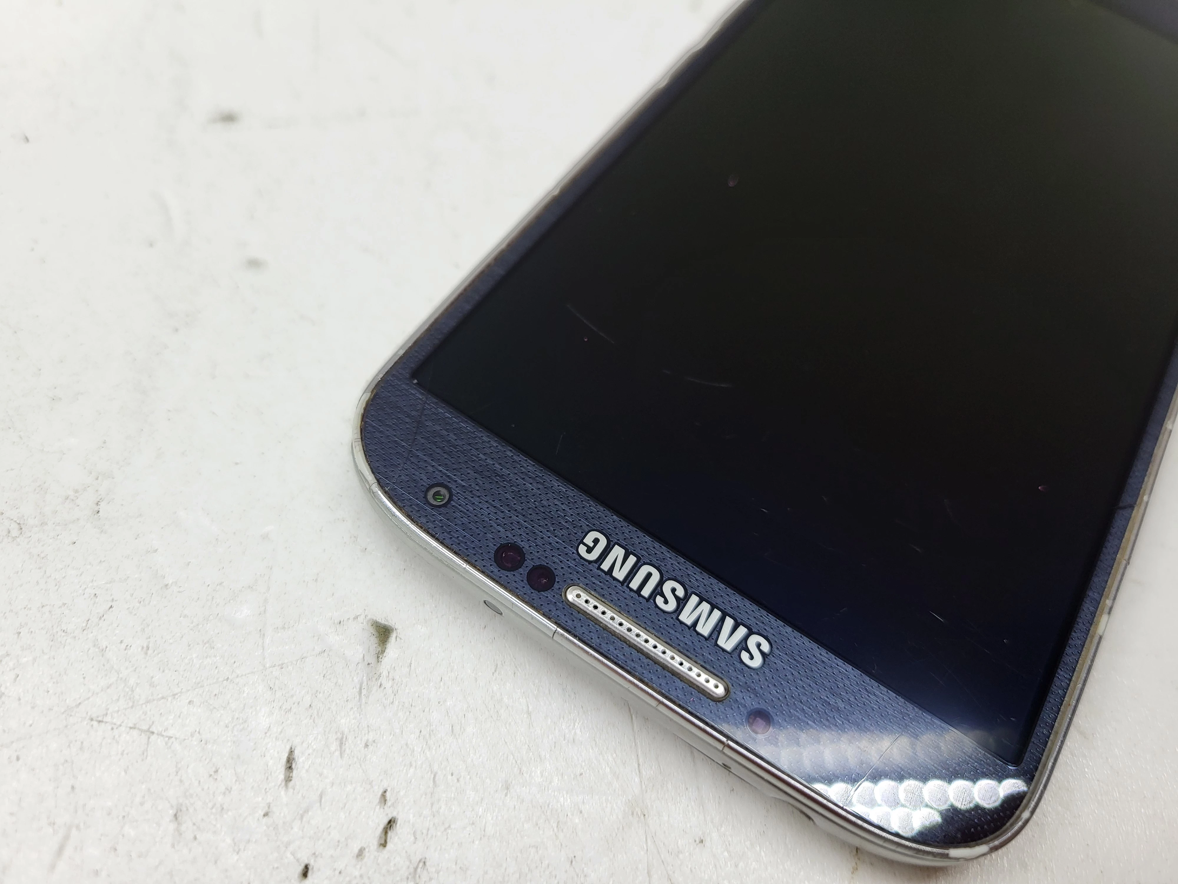 samsung-galaxy-s4-rozbity-czytaj-opis-pamiec-ram-202865-214133