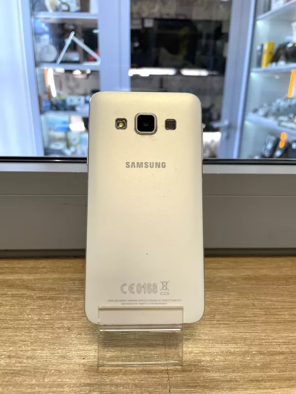 telefon-samsung-galaxy-a3-2015-ean-gtin-8806088635330