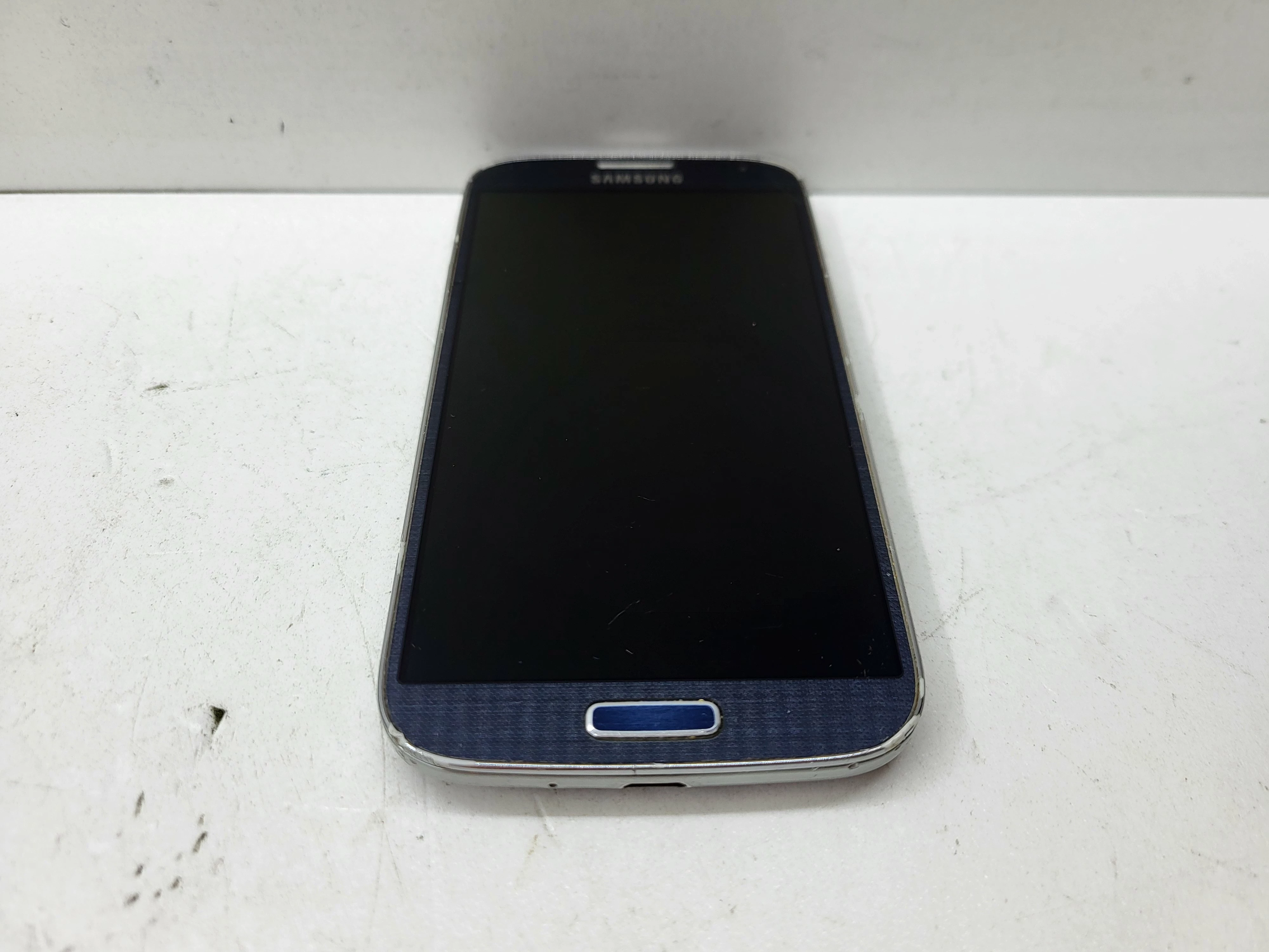 samsung-galaxy-s4-rozbity-czytaj-opis-przekatna-ekranu-430