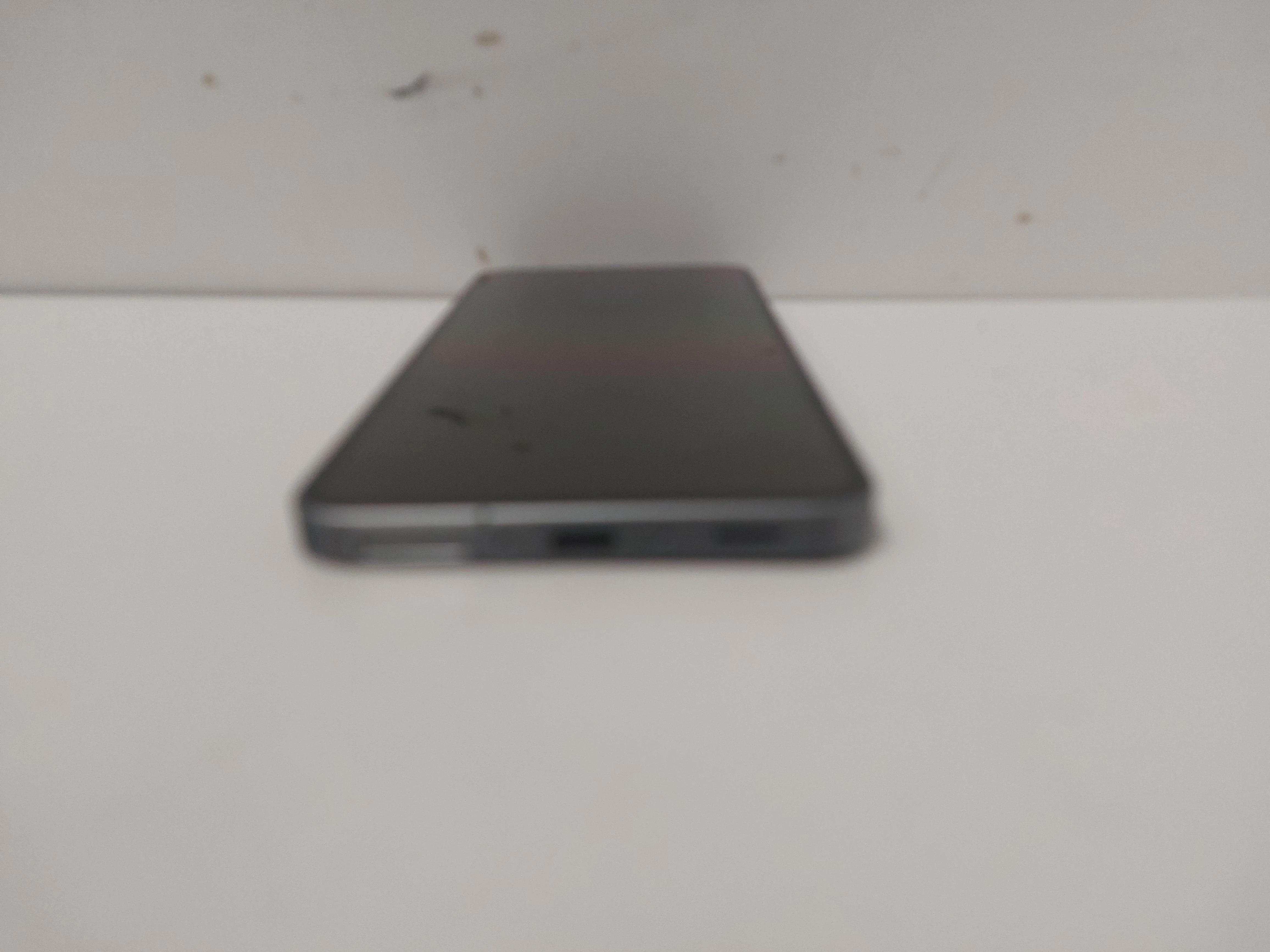 telefon-samsung-a56-8256-polecam-przekatna-ekranu-670