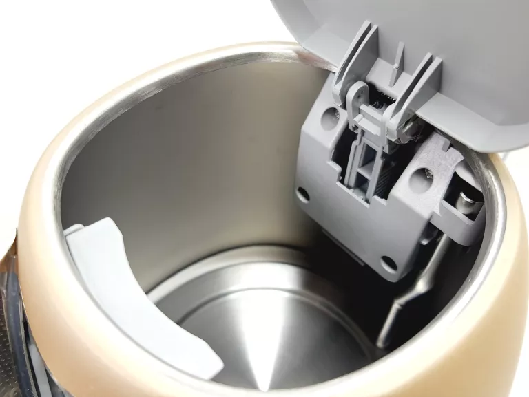 czajnik-elektryczny-smeg-klf03chmeu-szampanski-matowy-material-205049-1