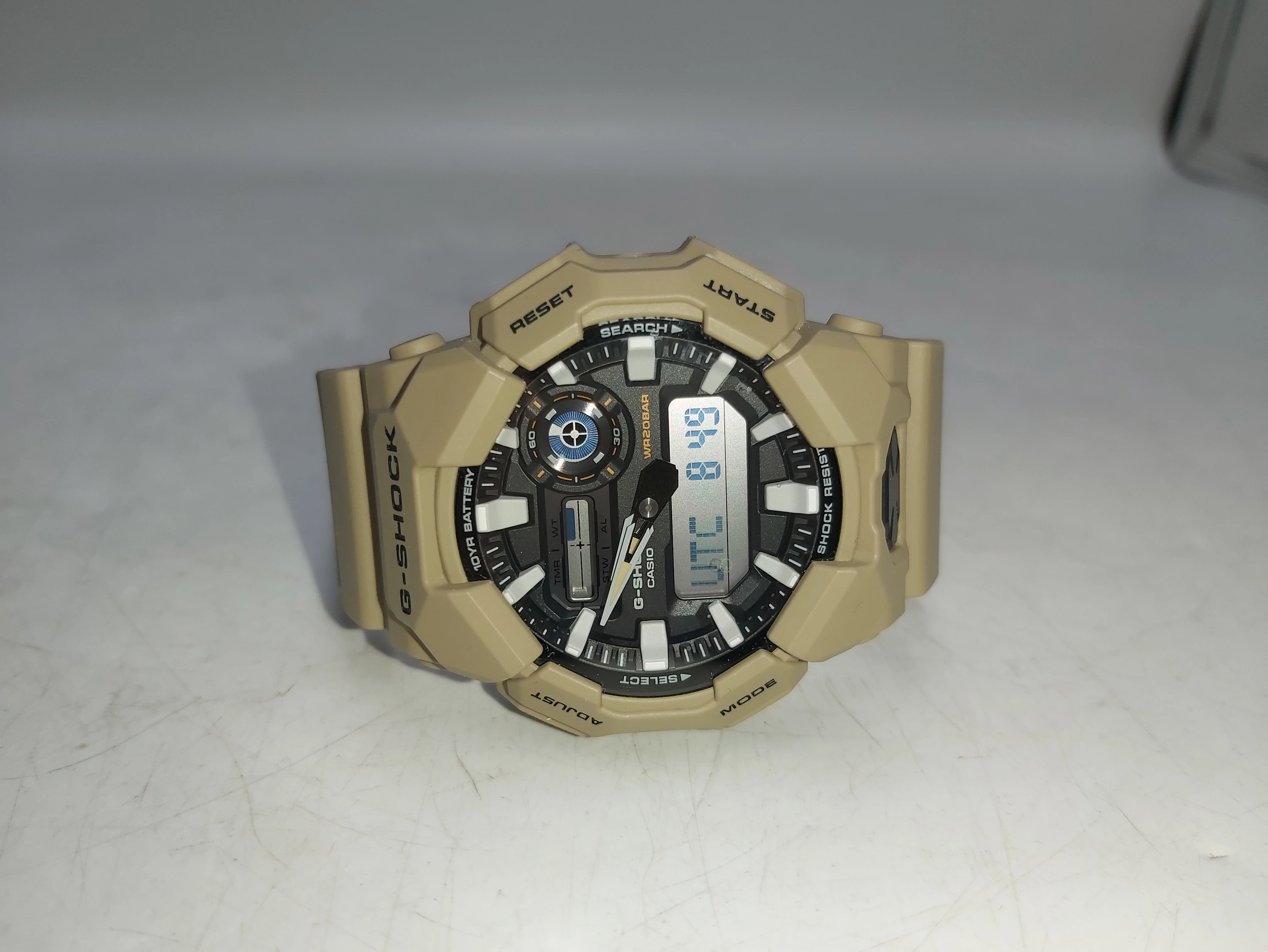 zegarek-casio-g-shock-ga-010-slowackiego-17-katowice