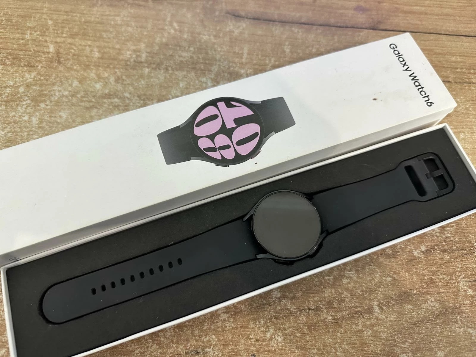 smartwatch-samsung-watch-6-40mm-karton-stary-rynek-9-sroda-wlkp