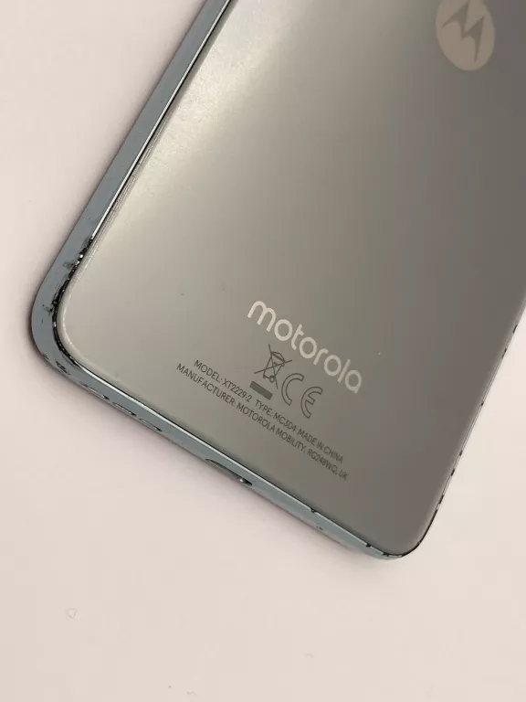 smartfon-motorola-moto-e32s-3-gb-32-gb-4g-lte-srebrny-kod-producenta-xt22229-2