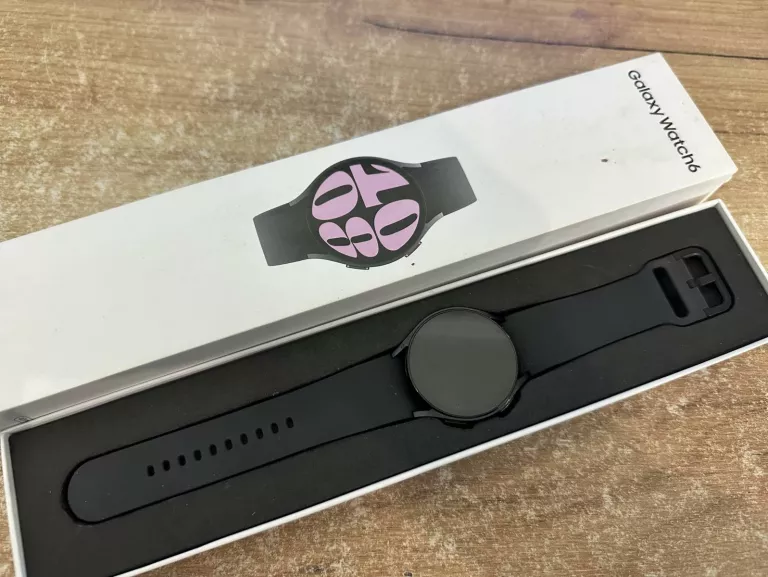 smartwatch-samsung-watch-6-40mm-karton-stary-rynek-9-sroda-wlkp