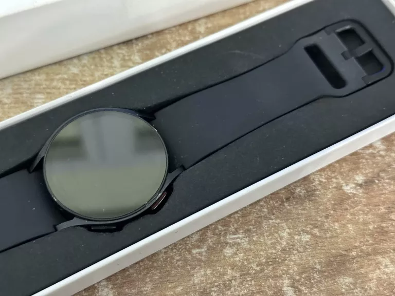 smartwatch-samsung-watch-6-40mm-karton-ean-gtin-8806095039411