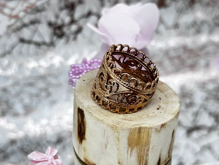 piekny-zloty-pierscionek-rodzaj-2205-2