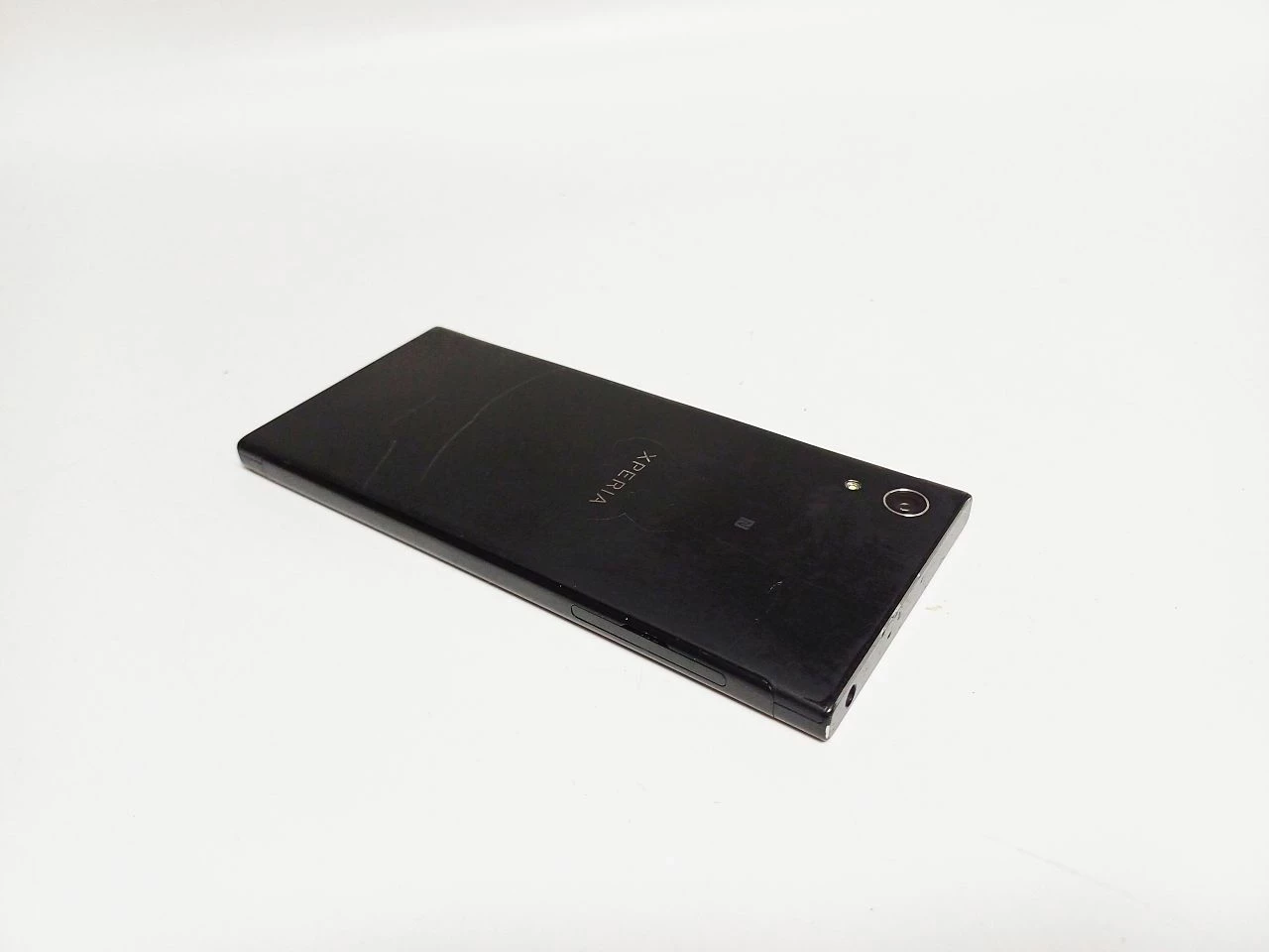 telefon-sony-xa1-3gb32gb-wbudowana-pamiec-202869-214197