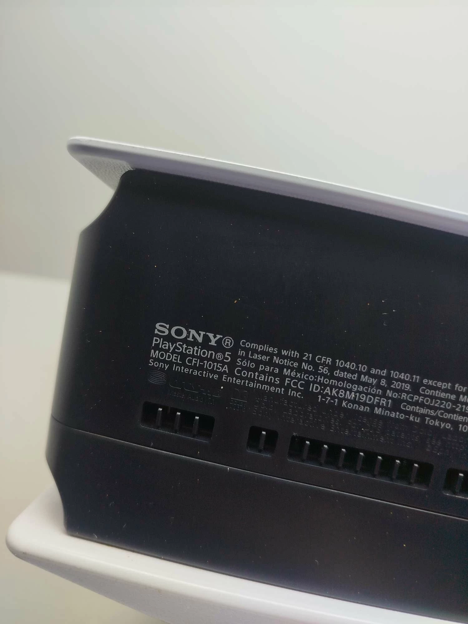 konsola-ps5-cfi-1015a-kod-producenta-cfi-1216a