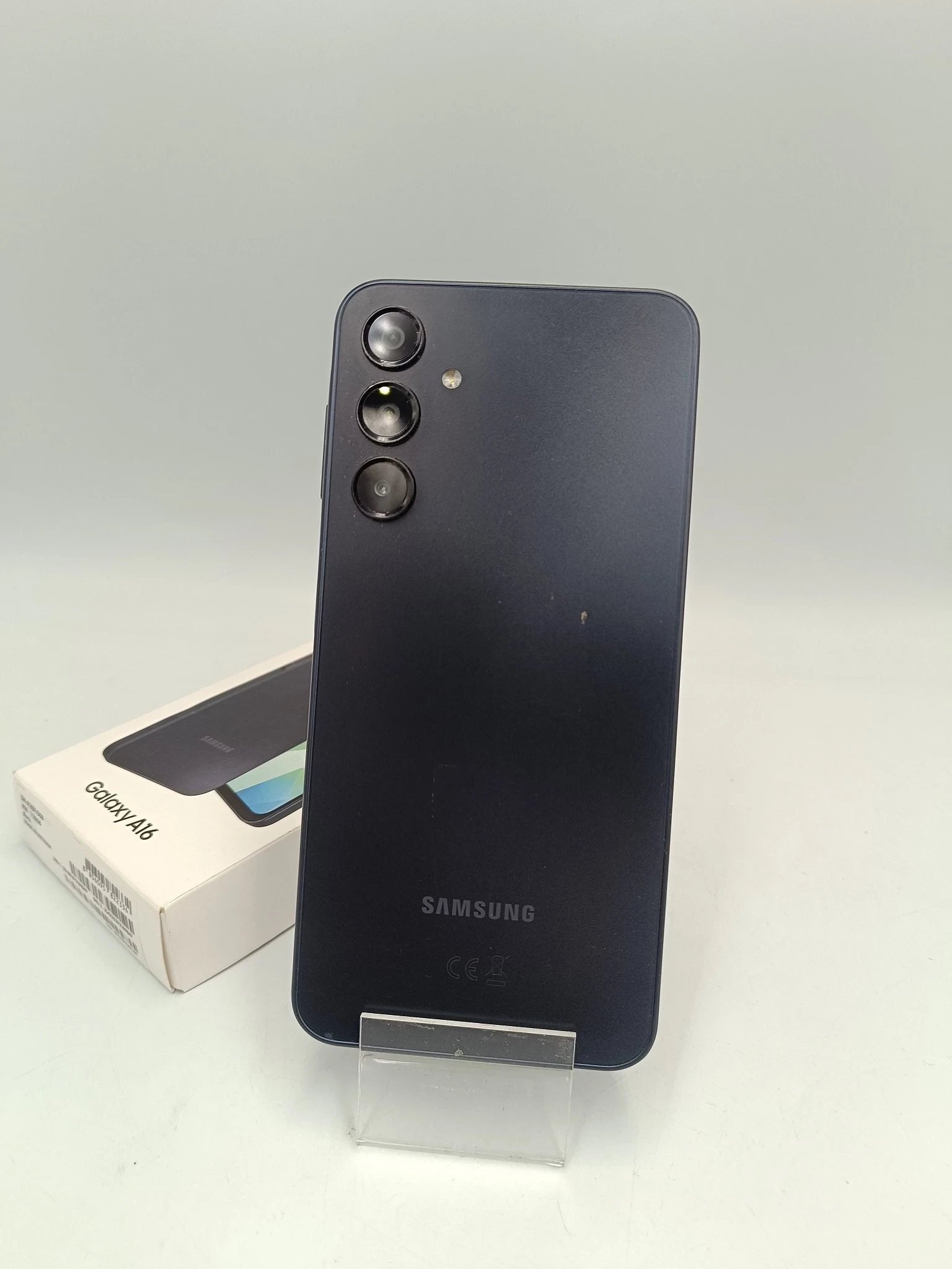 telefon-samsung-galaxy-a16-4128gb-czarny-kod-producenta-sm-a165fzkbeue