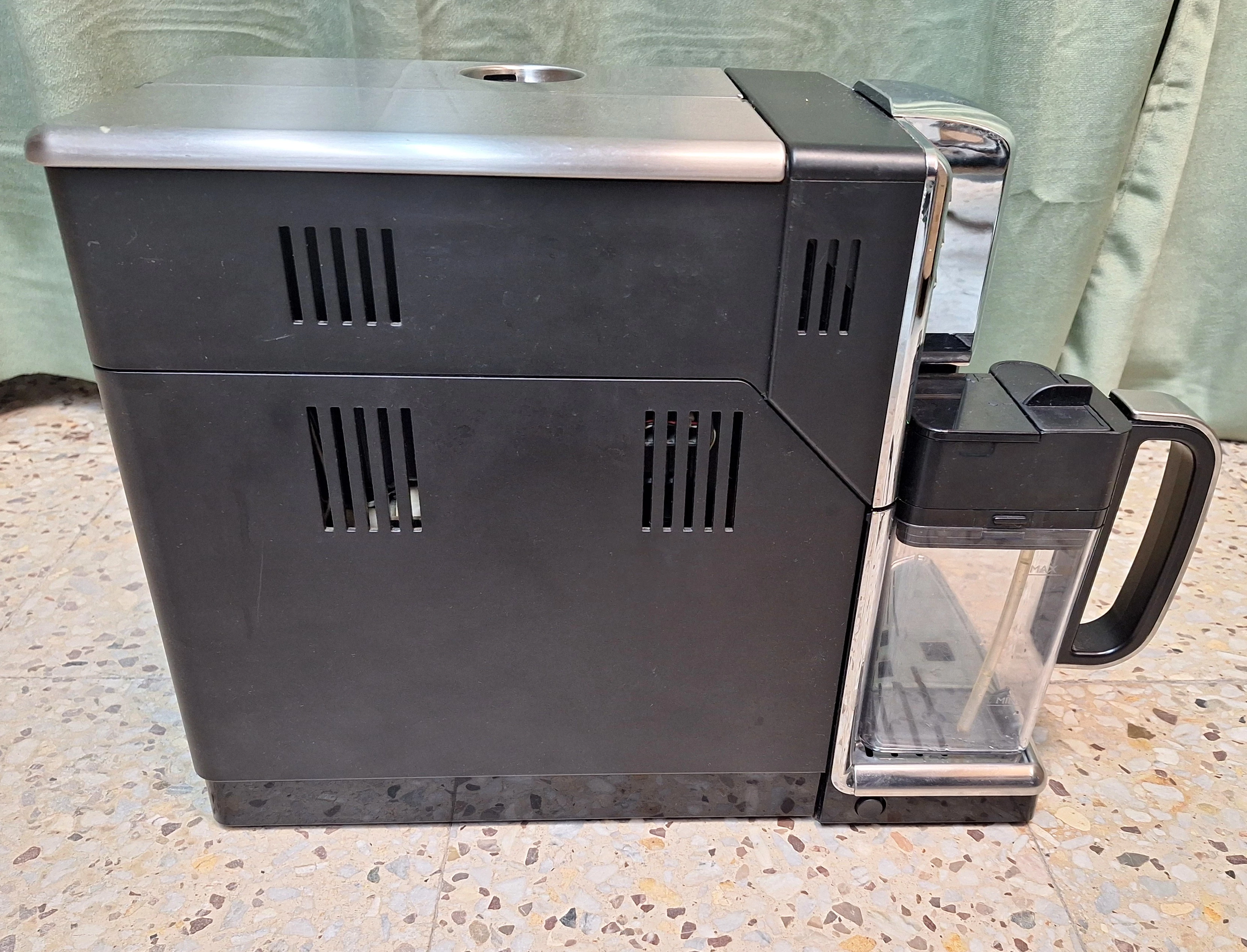 ekspres-saeco-deluxe-hd6921-kolor-dominujacy-129357-3