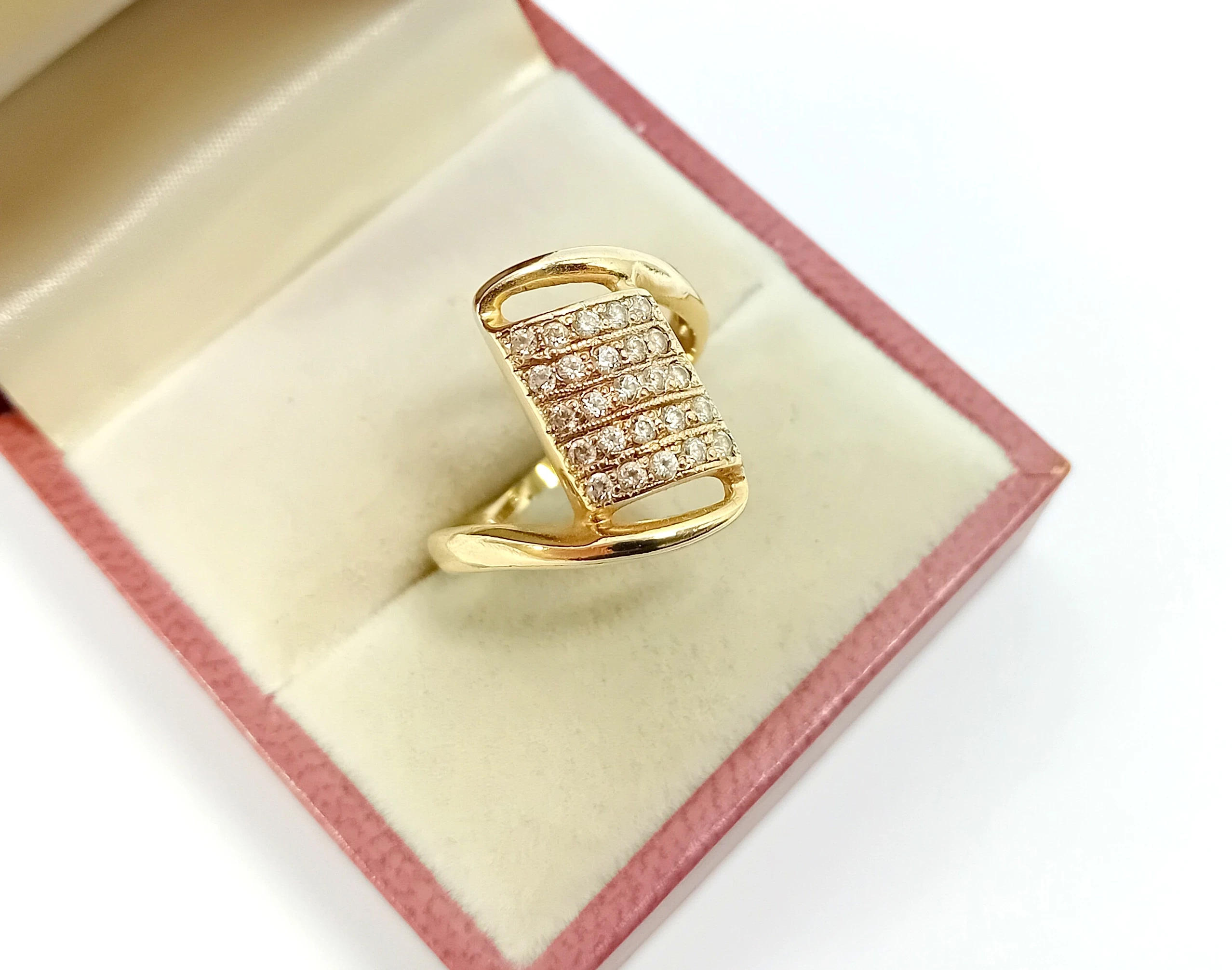 zjawiskowy-zloty-pierscionek-pr-585-r18-cudo-tysiaclecia-2a-nowe-miasto-lubawskie