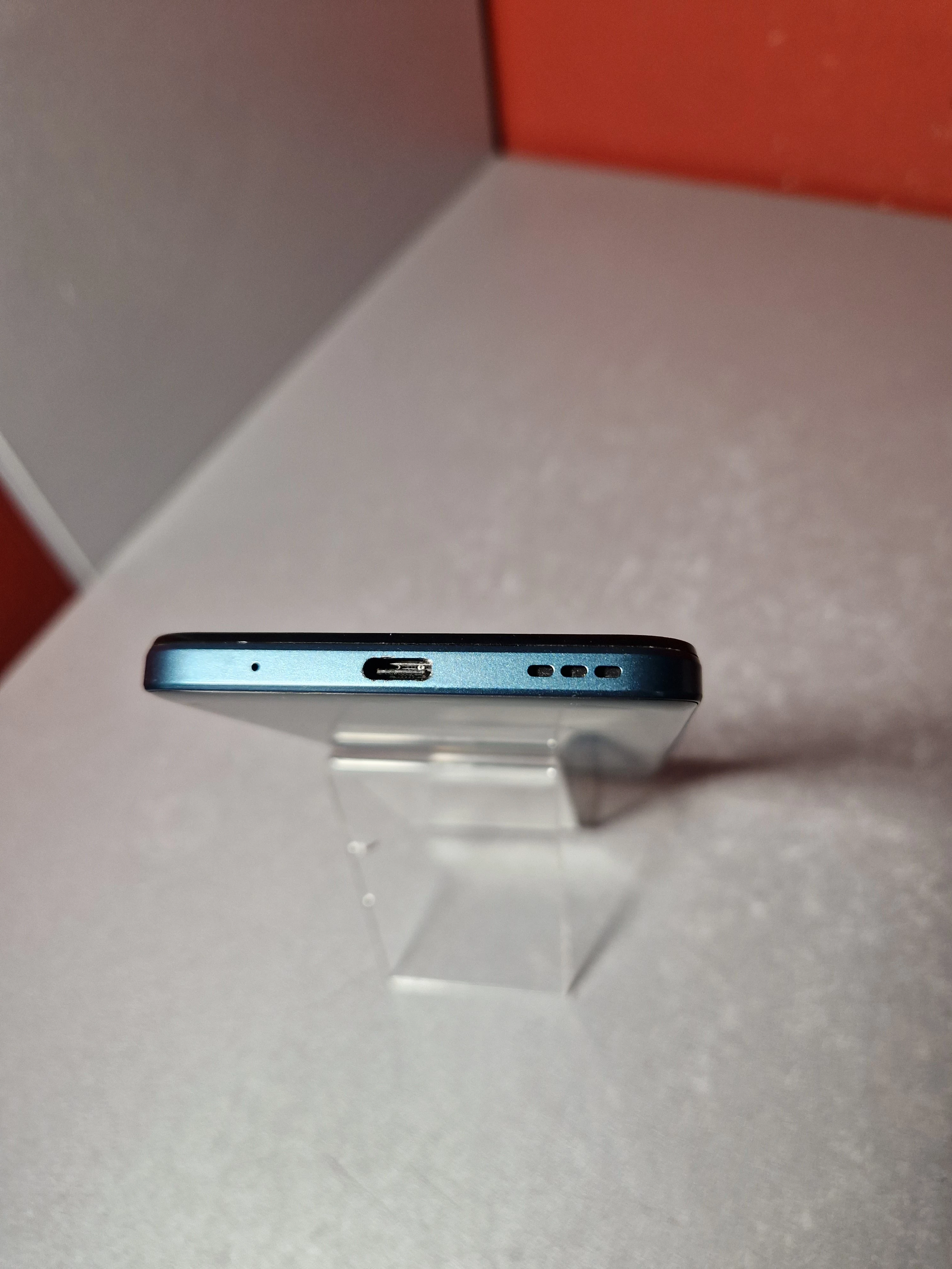 telefon-motorola-e-13-64-gb-stan-11323-2