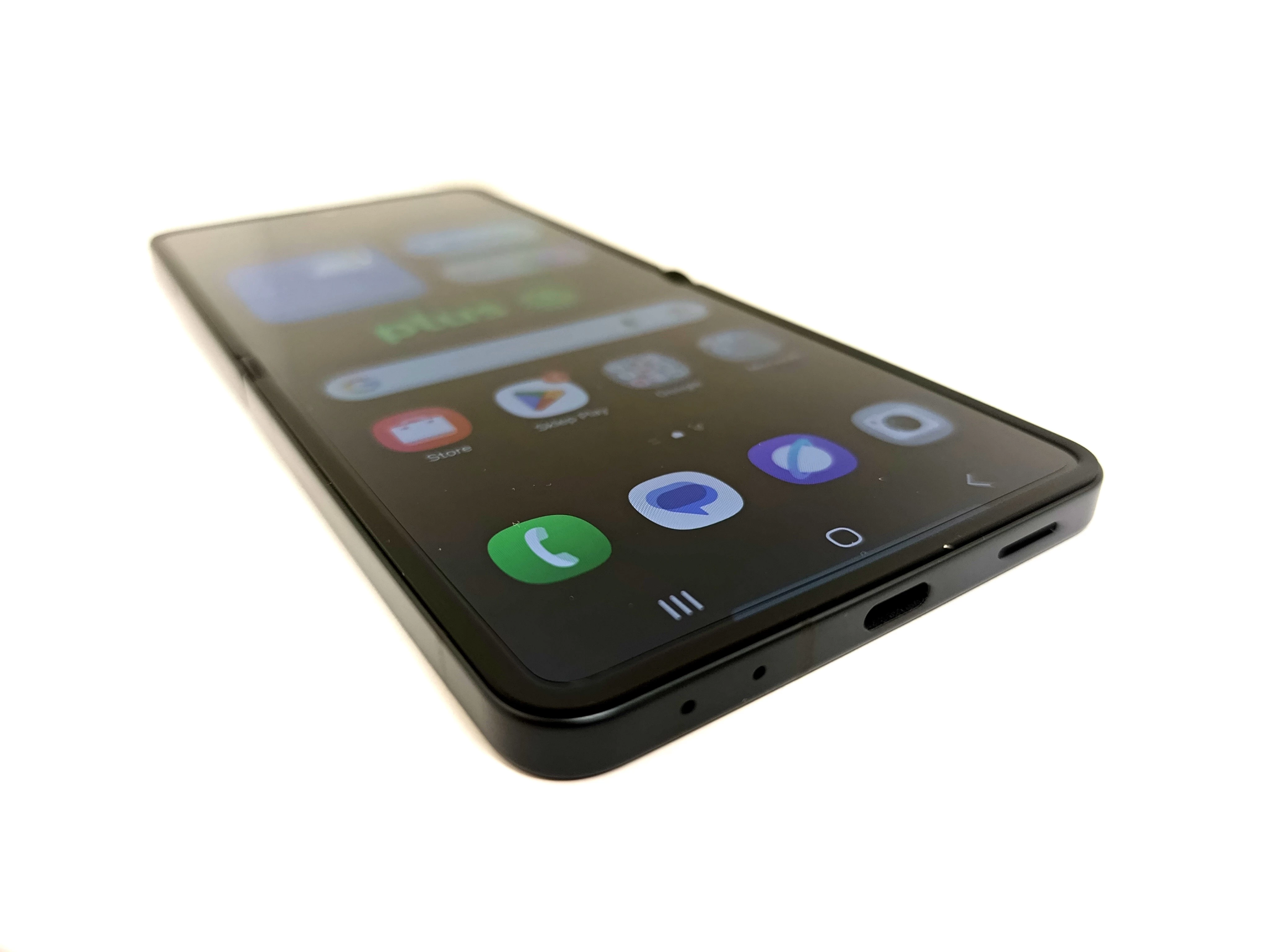 telefon-samsung-galaxy-z-flip7-12256gb-typ-202685-212929