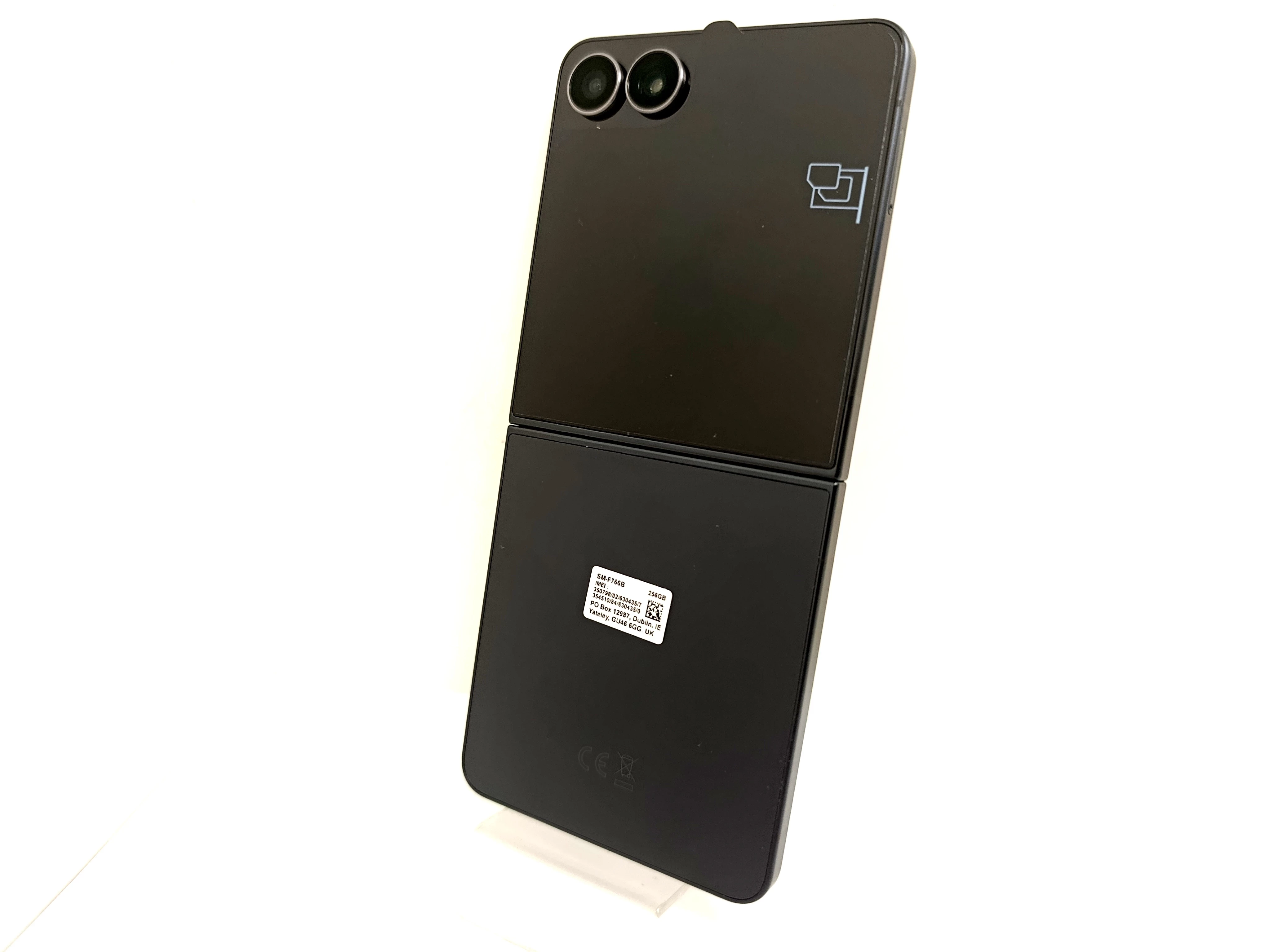 telefon-samsung-galaxy-z-flip7-12256gb-kod-producenta-sm-f761bzkgeue