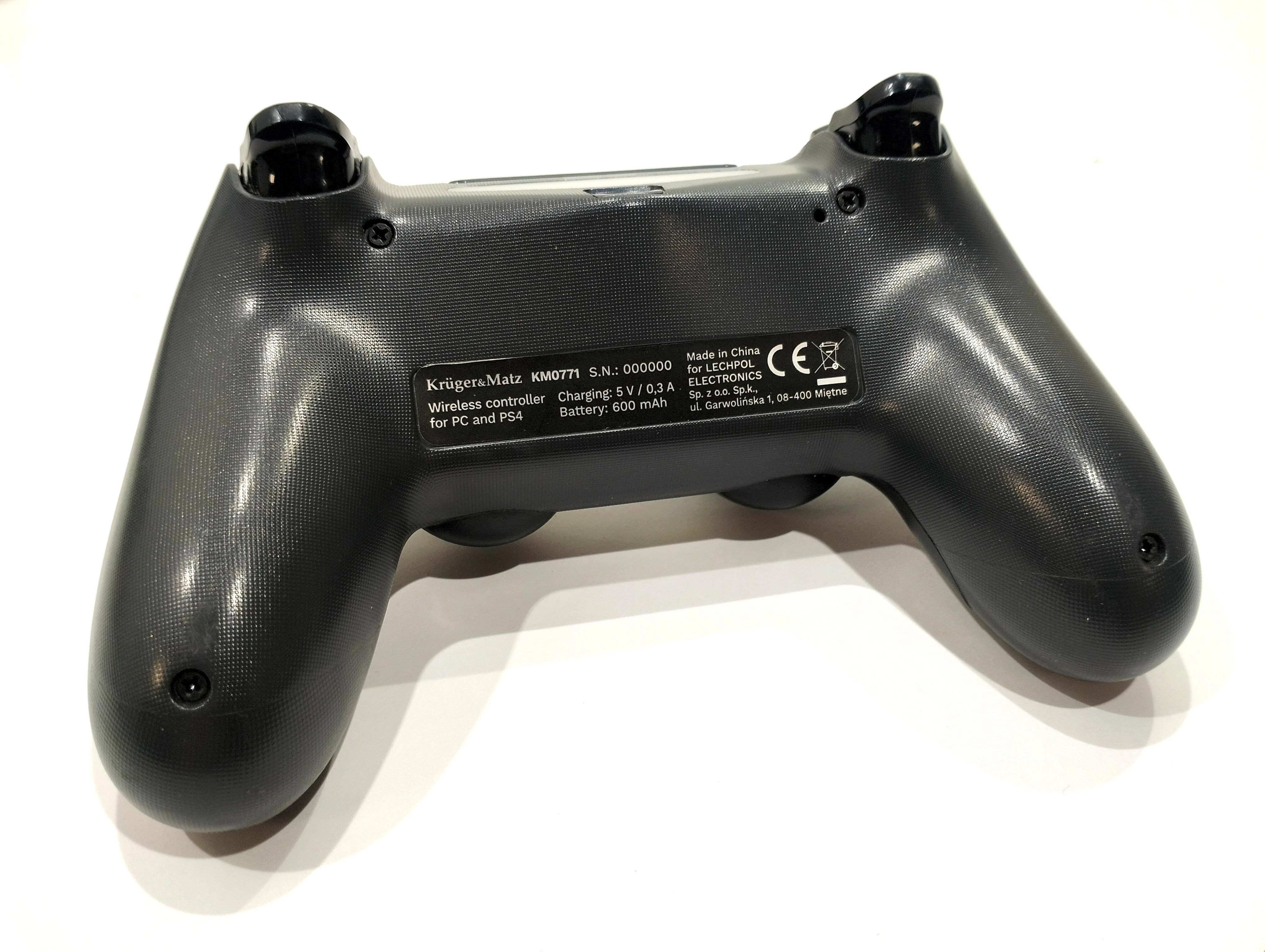 pad-bezprzewodowy-krugermatz-warrior-km0771-zlacza-210666-1