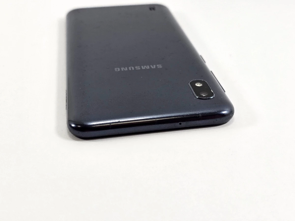 smartfon-samsung-galaxy-a10-2-gb-32-gb-4g-lte-niebieski-przekatna-ekranu-620