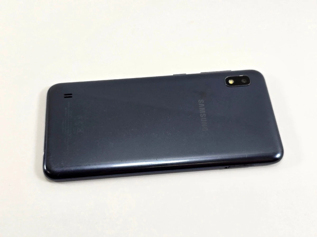 smartfon-samsung-galaxy-a10-2-gb-32-gb-4g-lte-niebieski-kod-producenta-sm-a105fzbuxeo