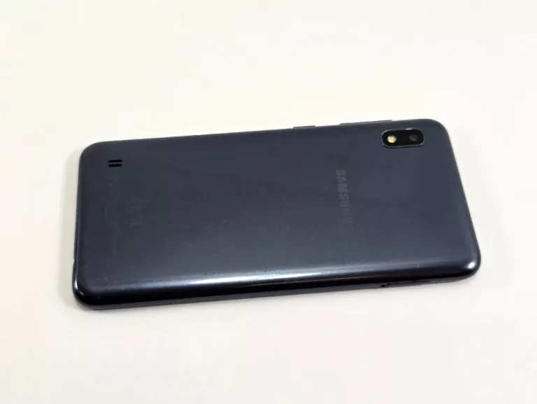 smartfon-samsung-galaxy-a10-2-gb-32-gb-4g-lte-niebieski-kod-producenta-sm-a105fzbuxeo