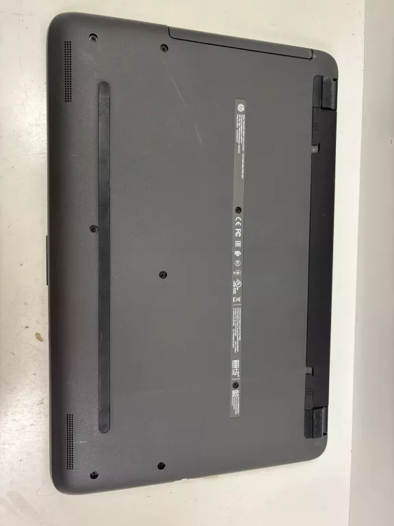 laptop-hp-250-g4-przekatna-ekranu-1560