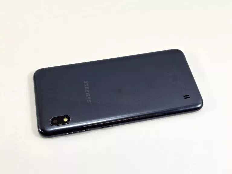 smartfon-samsung-galaxy-a10-2-gb-32-gb-4g-lte-niebieski-wbudowana-pamiec-202869-214197