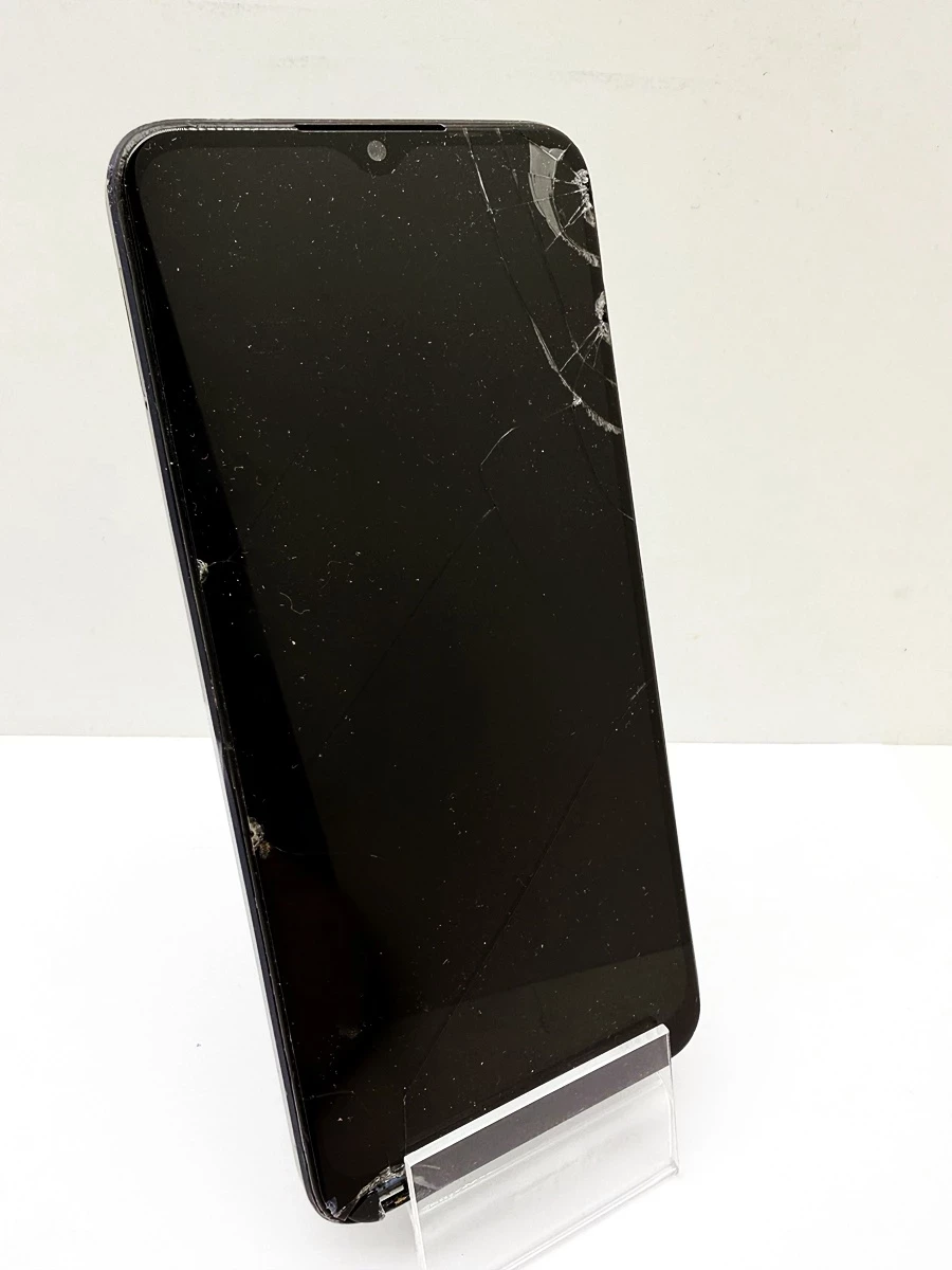 telefon-oppo-a17-caly-rozbity-pilsudskiego-86-wroclaw