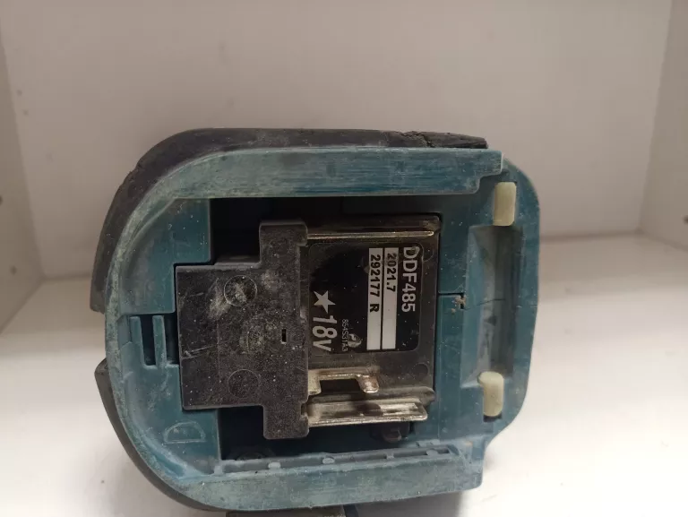 wkretarka-makita-ddf485-stan-11323-2