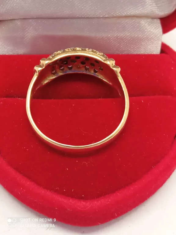 wyrob-jubilerski-pierscionek-p-585-waga-377-kamien-17088-128