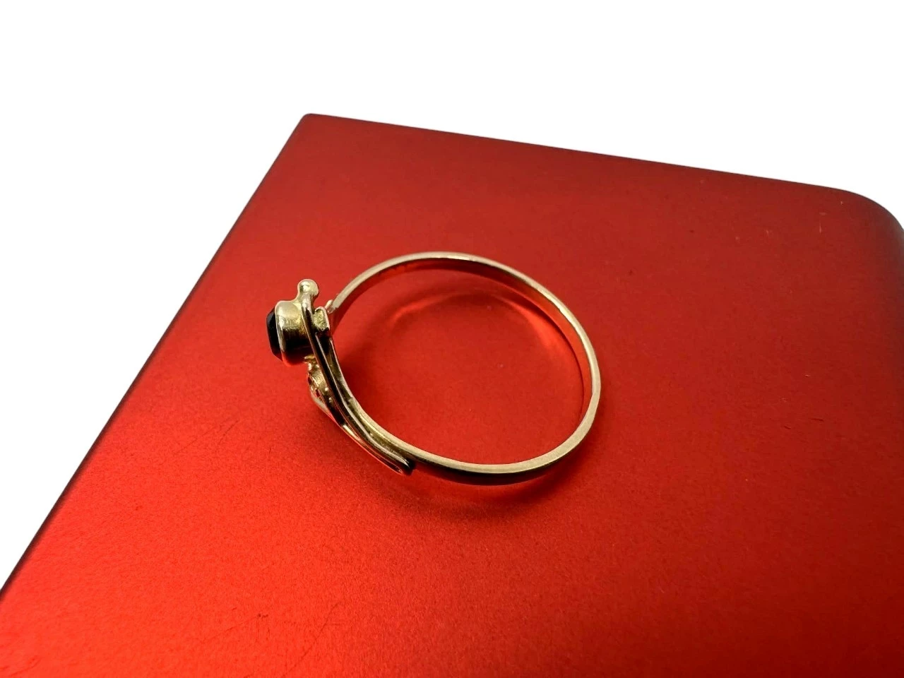 zloty-pierscionek-z-listkiem-wysadzany-cyrkonia-pr-585-w-173-r-18-rozmiarsrednica-wew-mm-372-18