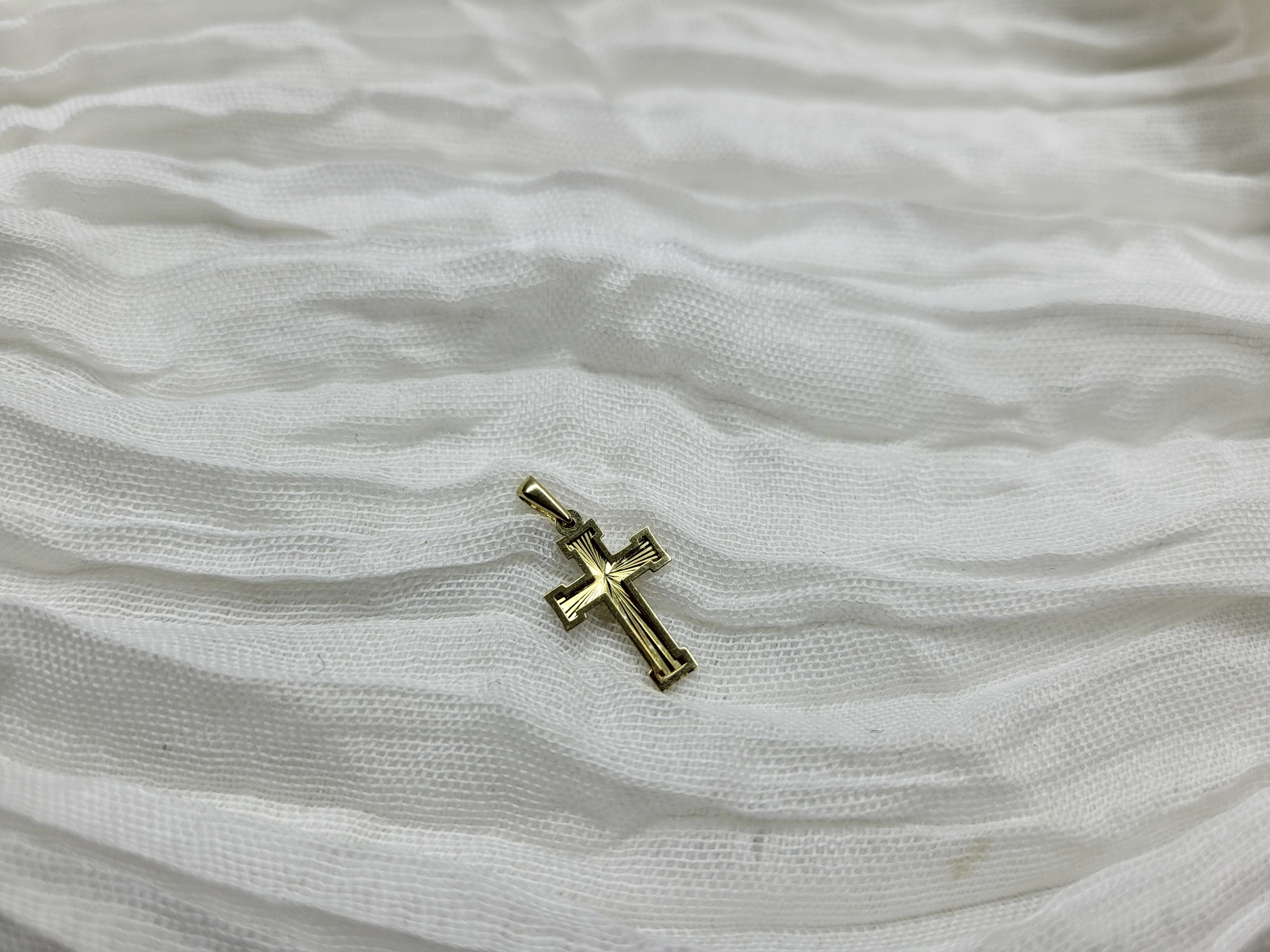 zloty-wisiorek-krzyzyk-pr585-047g-kamien-17088-524288