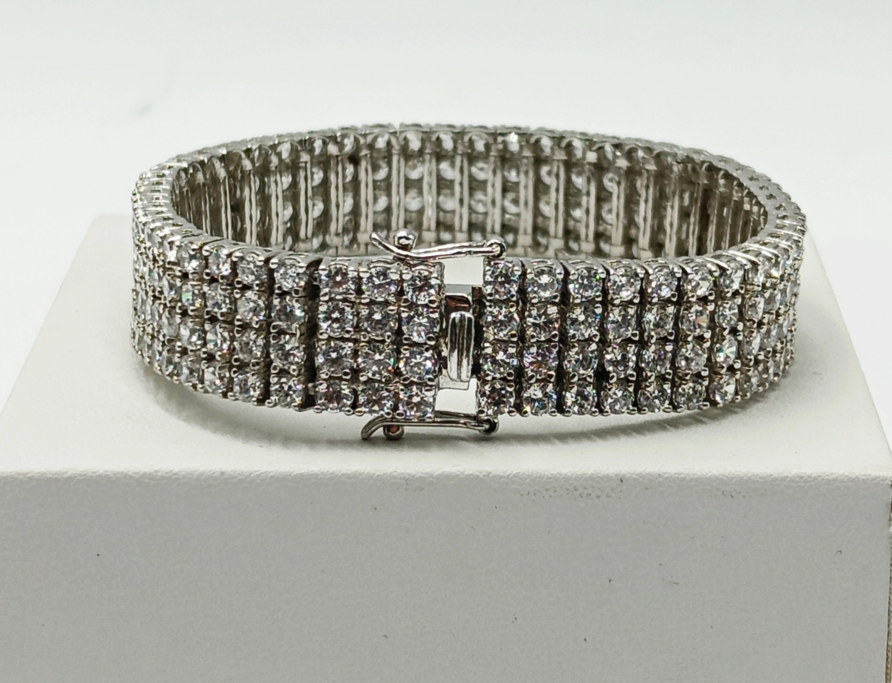 cudowna-bransoletka-z-cyrkoniami-p925-w4913g-kamienie-221-4