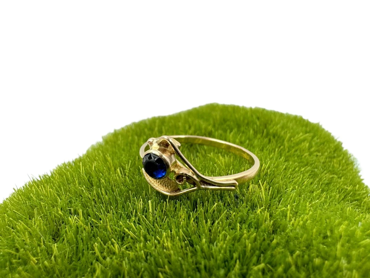 zloty-pierscionek-z-listkiem-wysadzany-cyrkonia-pr-585-w-173-r-18-tarnogorska-26-gliwice-g1