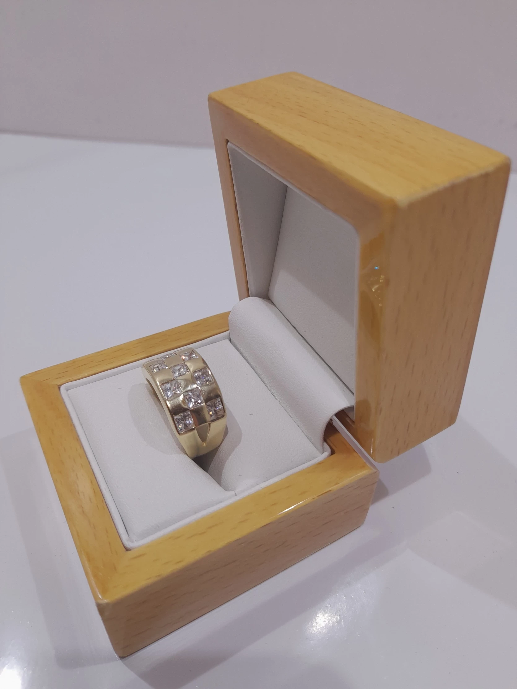 wyrob-jubilerski-pierscionek-waga-907-proba-585-rodzaj-2205-2