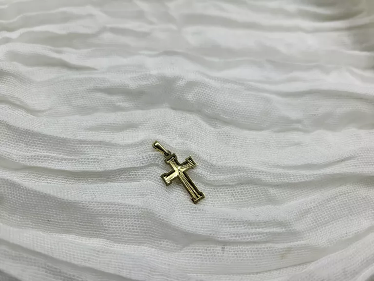 zloty-wisiorek-krzyzyk-pr585-047g-kamien-17088-524288