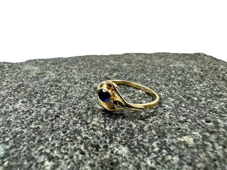 zloty-pierscionek-z-listkiem-wysadzany-cyrkonia-pr-585-w-173-r-18-waga-173