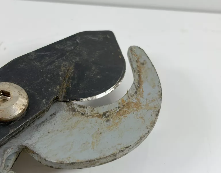 teleskopowy-sekator-kowadelkowy-parkside-40cm-60cm-stan-11323-2