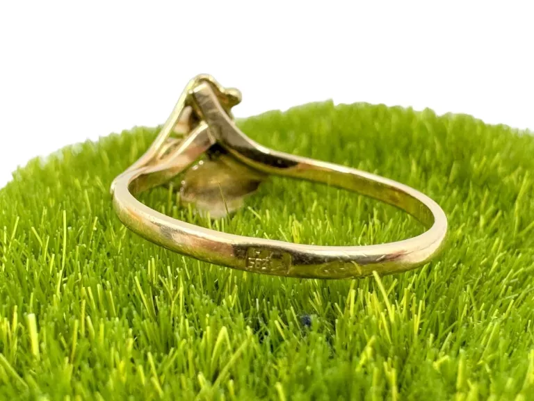 zloty-pierscionek-z-listkiem-wysadzany-cyrkonia-pr-585-w-173-r-18-marka-248811-958954