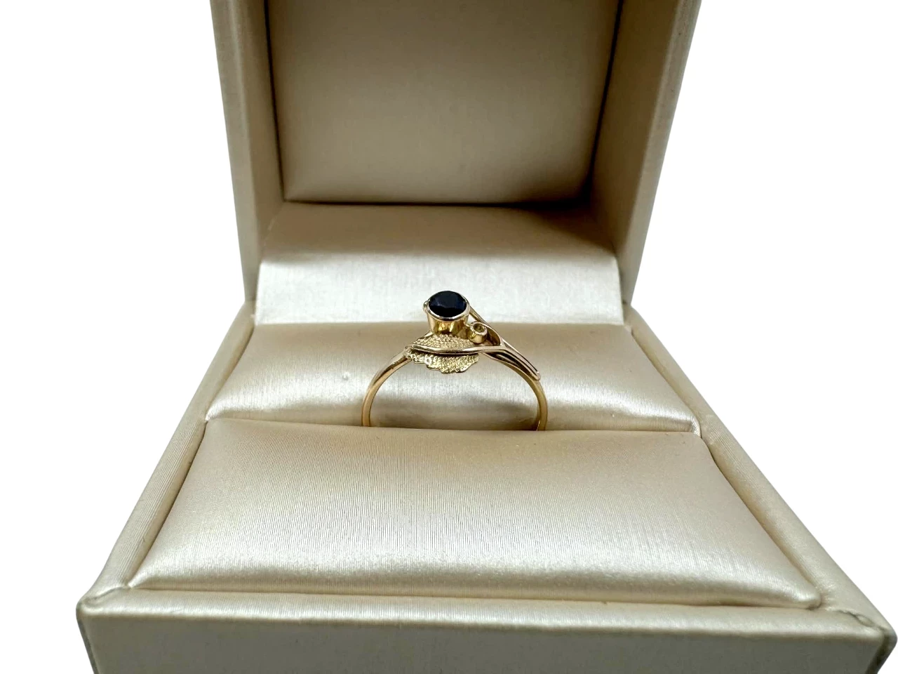 zloty-pierscionek-z-listkiem-wysadzany-cyrkonia-pr-585-w-173-r-18-material-15835-2