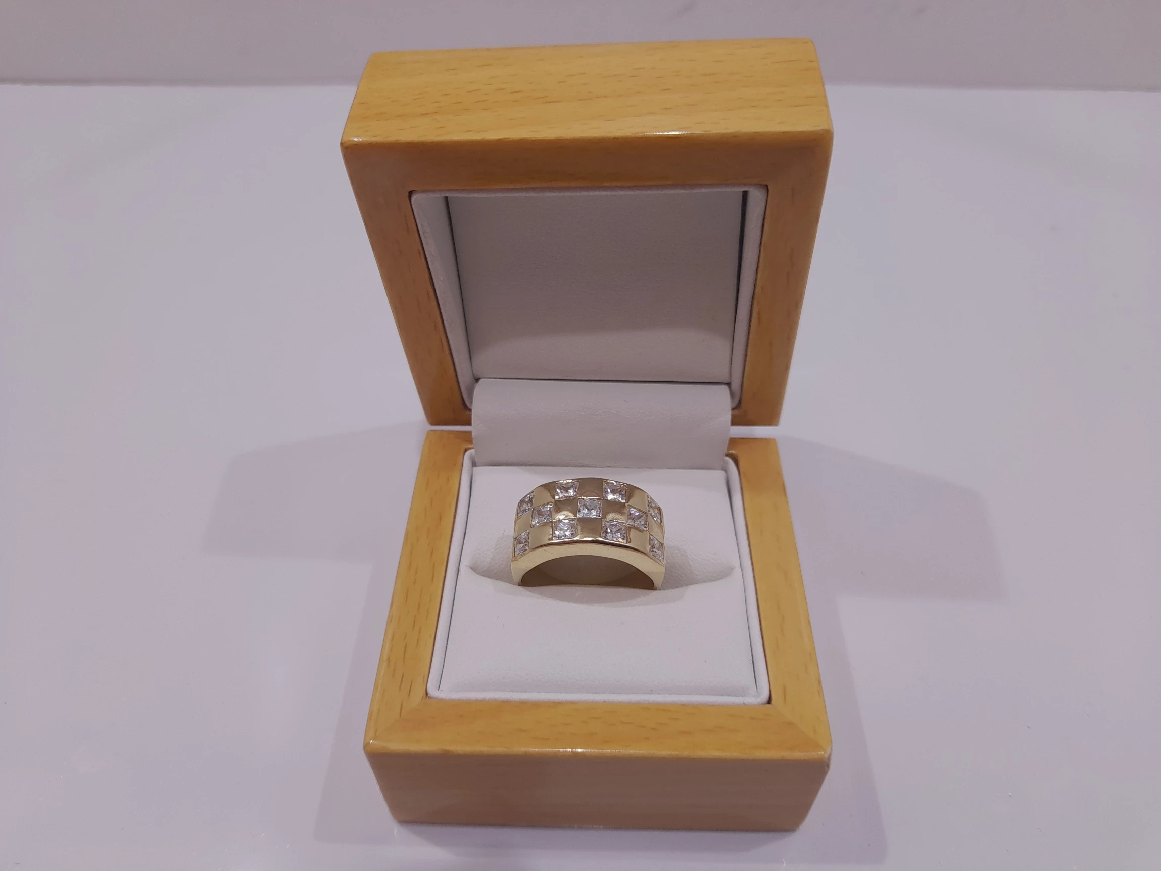 wyrob-jubilerski-pierscionek-waga-907-proba-585-budziszynska-107d-sj-wroclaw