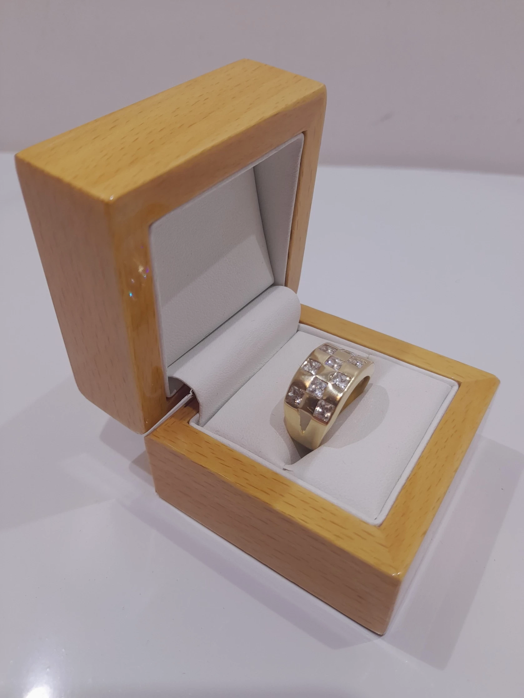 wyrob-jubilerski-pierscionek-waga-907-proba-585-material-15835-2