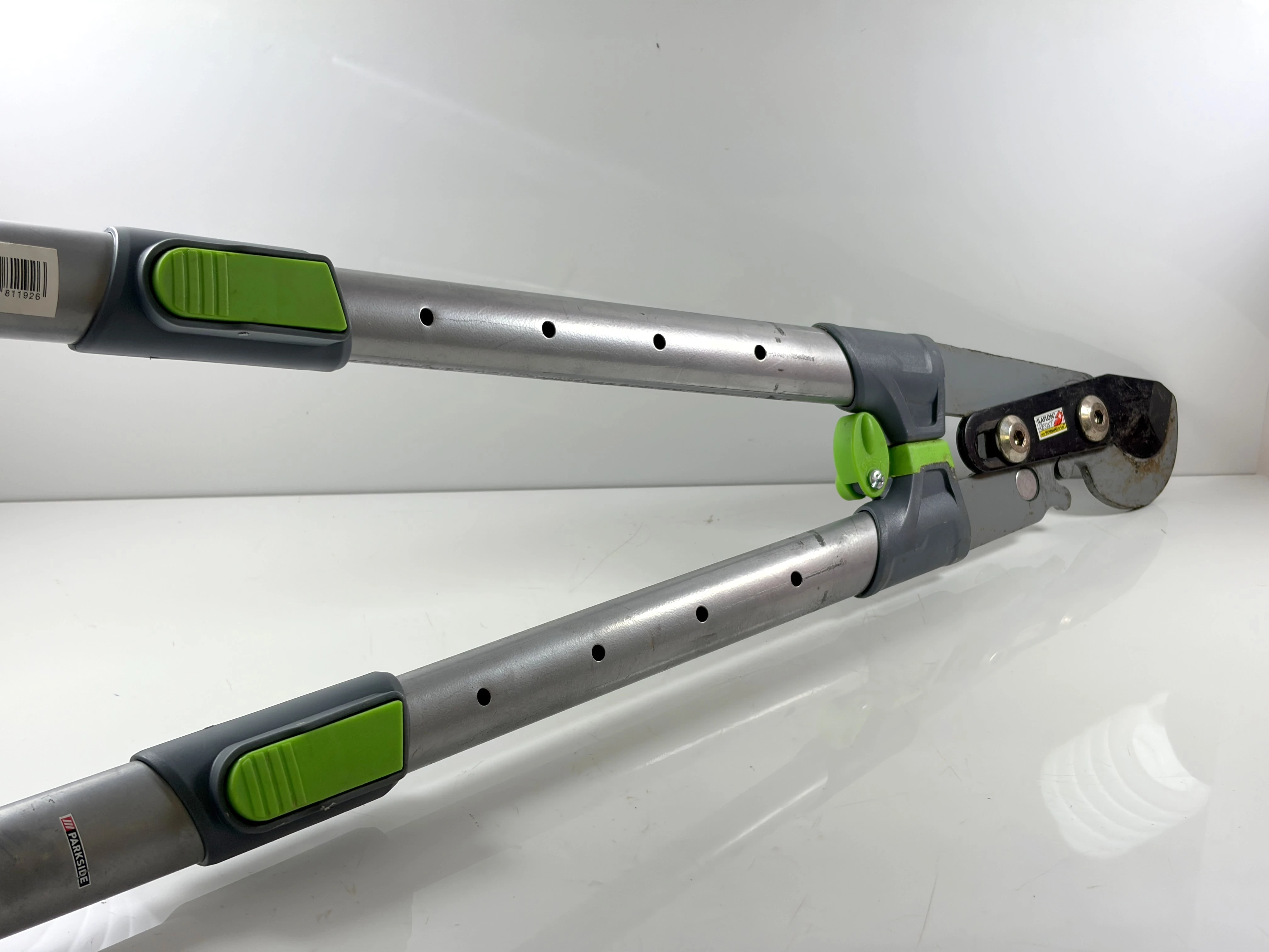 teleskopowy-sekator-kowadelkowy-parkside-40cm-60cm-zasilanie-209566-1769021