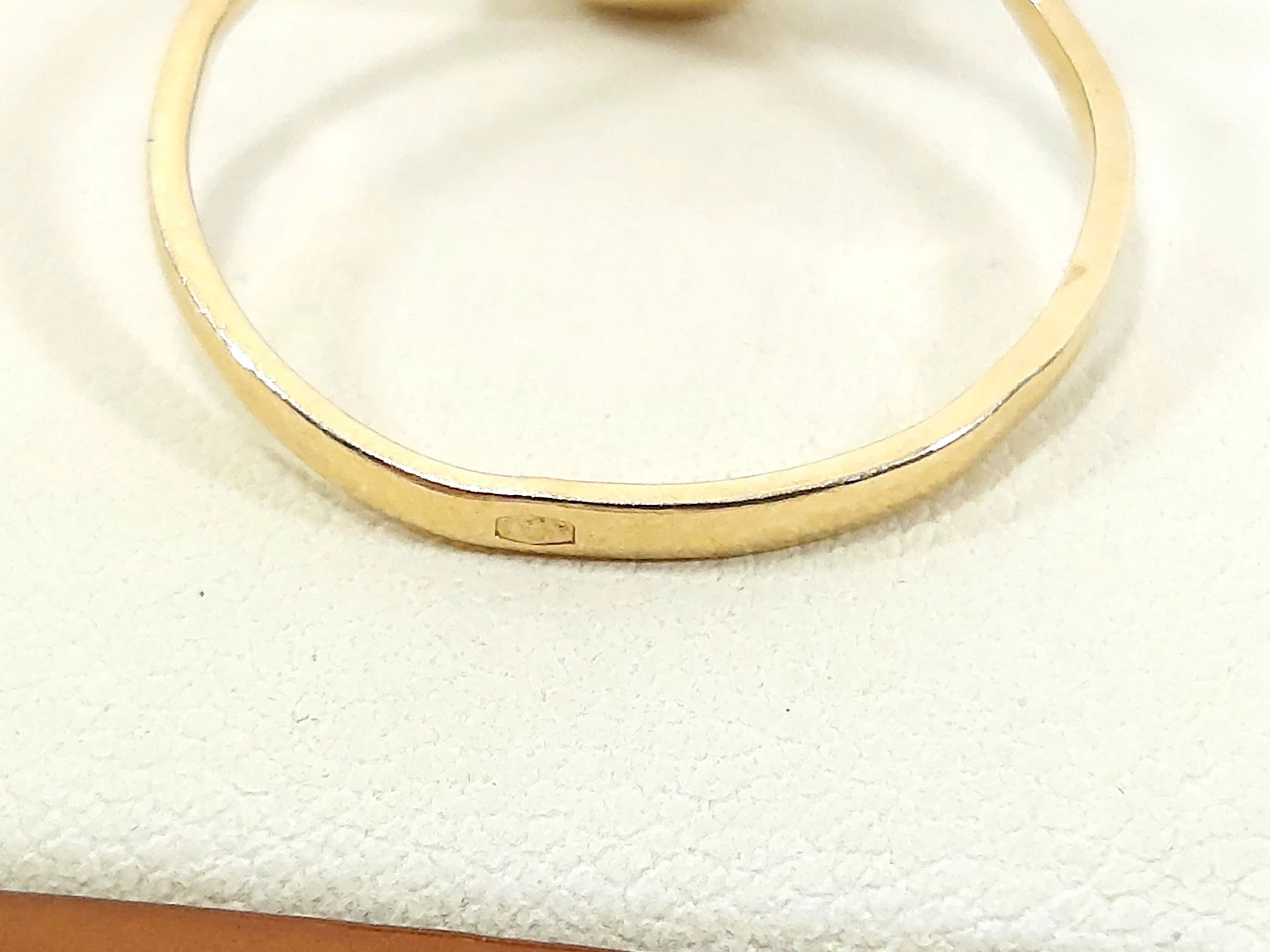 magiczny-zloty-pierscionek-proby-585-rozmiar-19-mickiewicza-1-nidzica