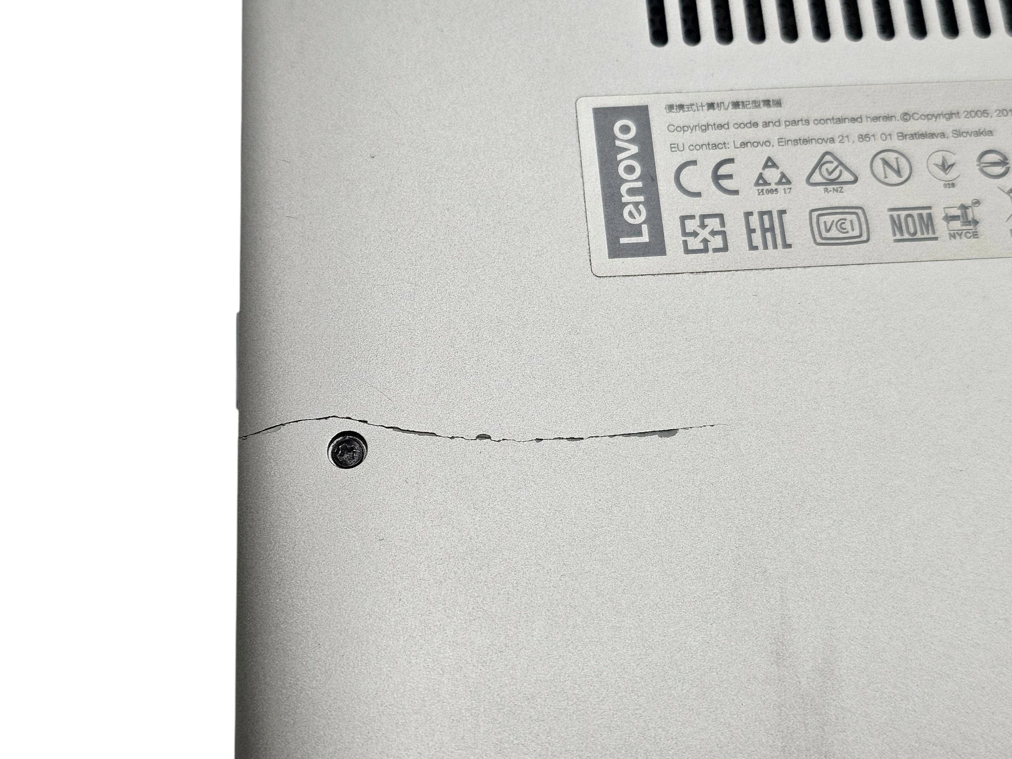 laptop-lenovo-yoga-520-14ikbr-14-i5-8250u-8gb128gb-ssd-geforce940mx-opis-typ-dysku-twardego-128550-2