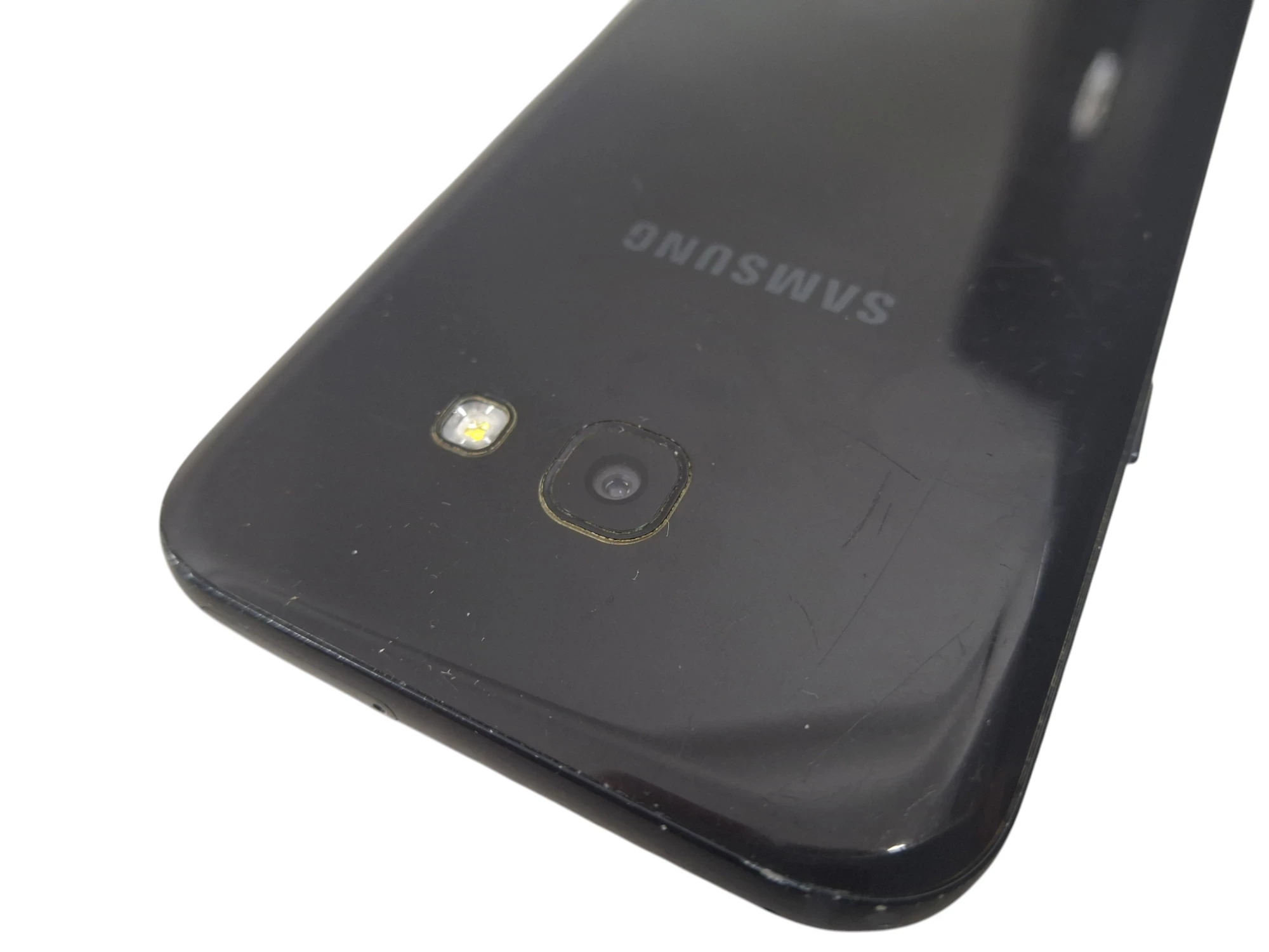 samsung-galaxy-a5-2017-332gb-stan-11323-2