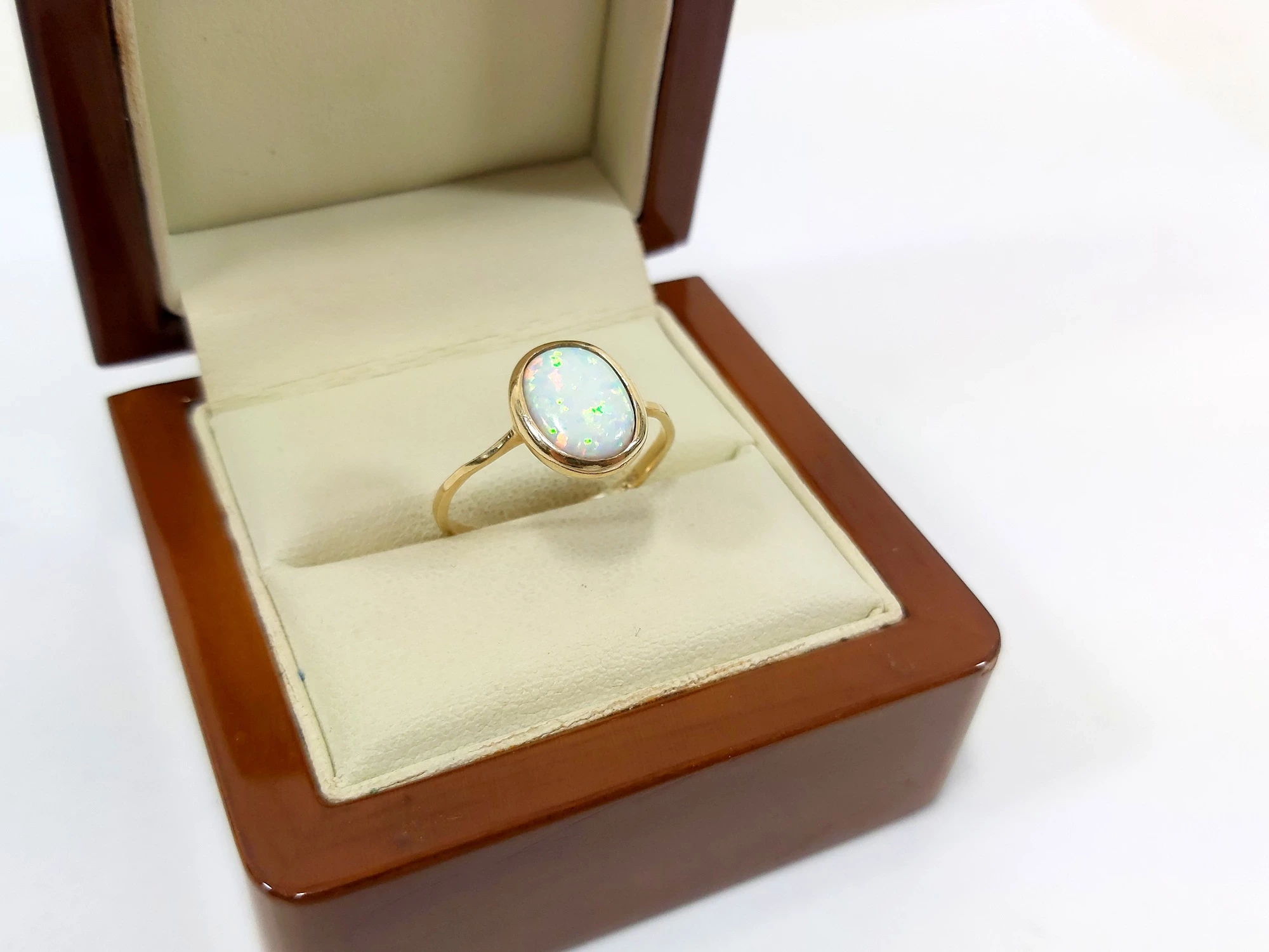 magiczny-zloty-pierscionek-proby-585-rozmiar-19-stan-11323-253806