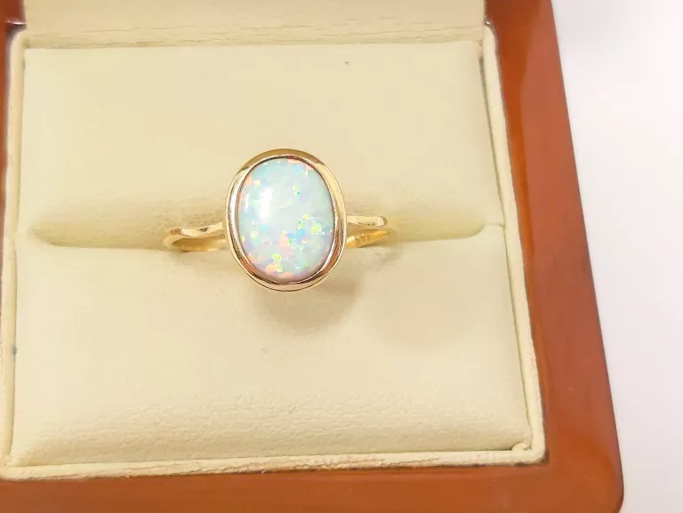 magiczny-zloty-pierscionek-proby-585-rozmiar-19-material-dominujacy-223721-131072