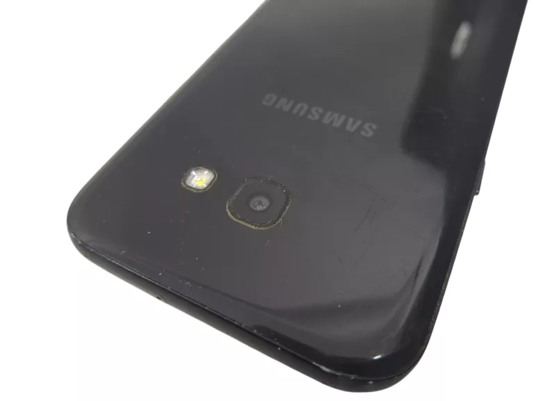 samsung-galaxy-a5-2017-332gb-stan-11323-2