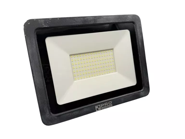 pro-reflektor-led-ip65-50w-80lm-tarnopolska-76-zabrze