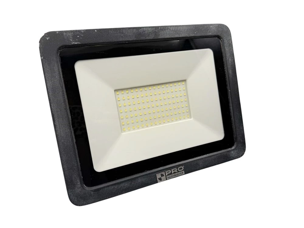 pro-reflektor-led-ip65-50w-80lm-tarnopolska-76-zabrze