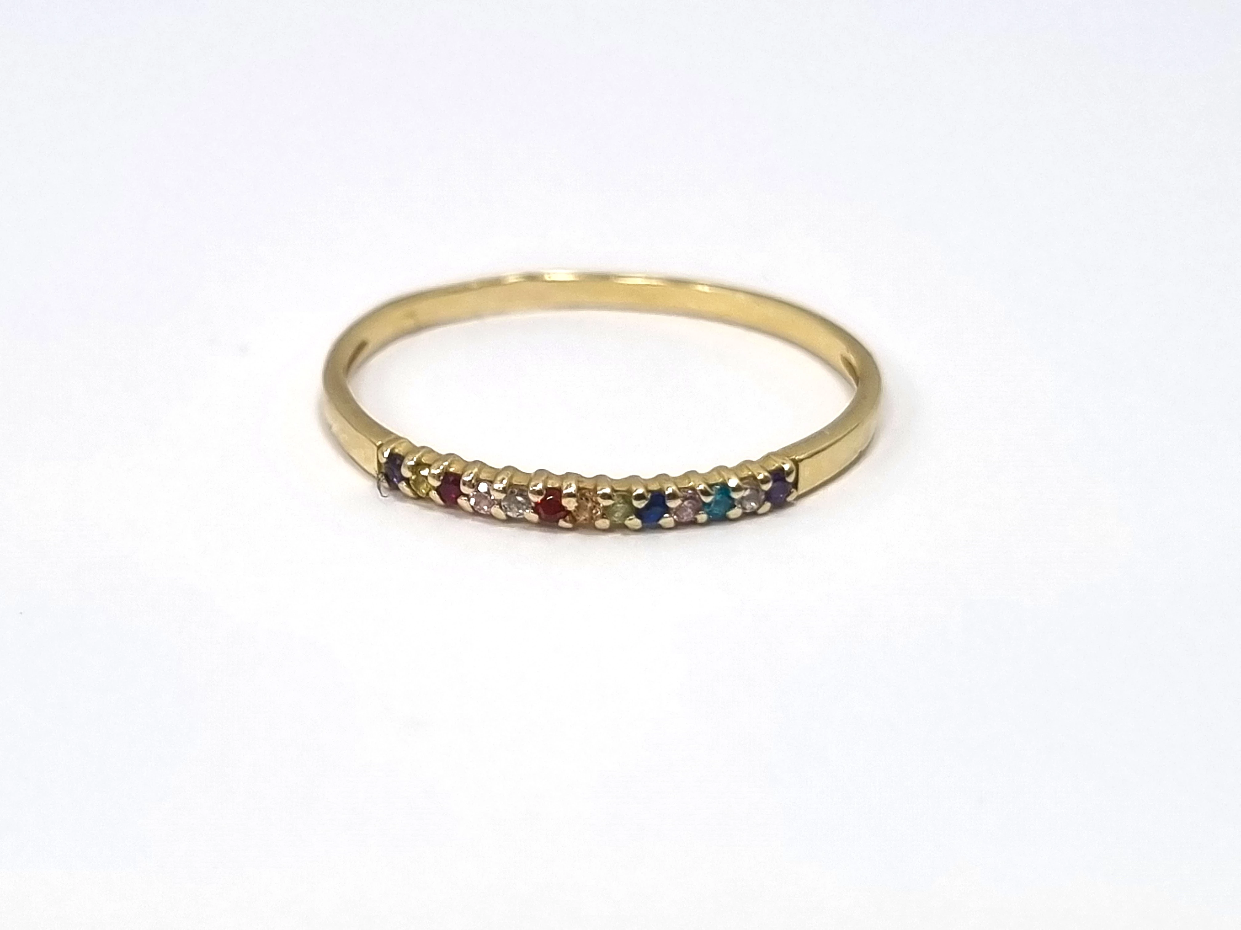 zloty-pierscionek-z-kolorowymi-cyrkoniami-585-w107-r22-material-15835-2